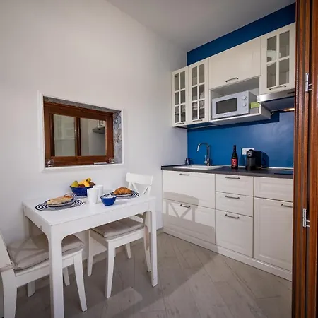 La Del Golfo Apartman *